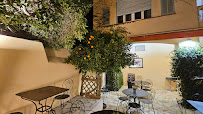 Atmosphère du Restaurant Les Jardins de l'Orangeraie à Roquebrune-sur-Argens - n°13
