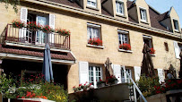 Photos du propriétaire du Restaurant Logis Hôtel les Airelles à Neufchâtel-en-Bray - n°4