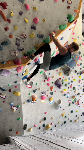 Gym «Gold Crush Climbing Gym», reviews and photos, 124 Clydesdale Ct d, Grass Valley, CA 95945, USA