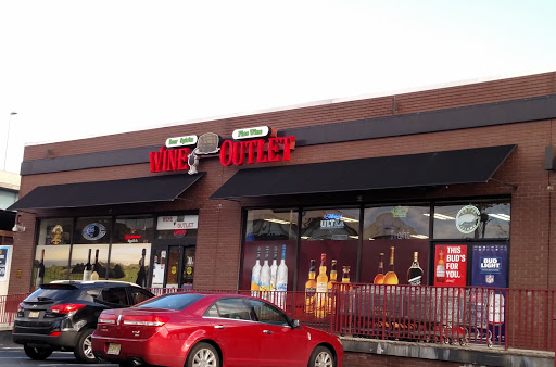 Wine Store «Wine Outlet», reviews and photos, 10 Meadowlands Pkwy, Secaucus, NJ 07094, USA