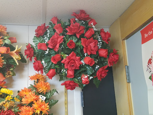 Florist «Olney Greenhouses & Flower Shop», reviews and photos, 1205 S West St, Olney, IL 62450, USA