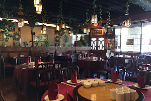 East Wall Restaurant