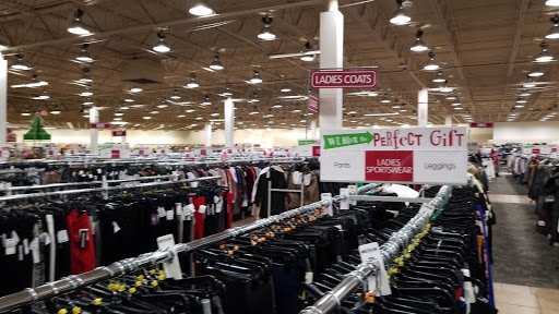 Clothing Store «Burlington Coat Factory», reviews and photos, 22331 Eureka Rd, Taylor, MI 48180, USA