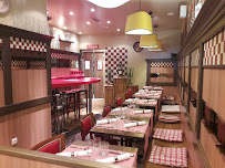 Atmosphère du Restaurant français Les Sales Gosses à Strasbourg - n°15