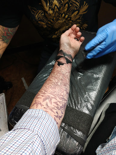 Tattoo Shop «Divinity Tattoo», reviews and photos, 2126 E Cactus Rd, Phoenix, AZ 85022, USA