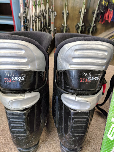 Sporting Goods Store «Pocono Ski Rentals, Inc.», reviews and photos, 1832 Sullivan Trail, Tannersville, PA 18372, USA