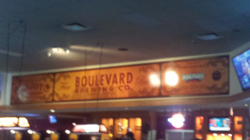 Sports Bar «Brass Rail Sports Bar, Restaurant & Pool Hall», reviews and photos, 4940 NE 81st St, Kansas City, MO 64119, USA