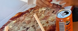 Plats et boissons du Pizzeria Sixtynine Pizza - La Bocca à Cannes - n°11