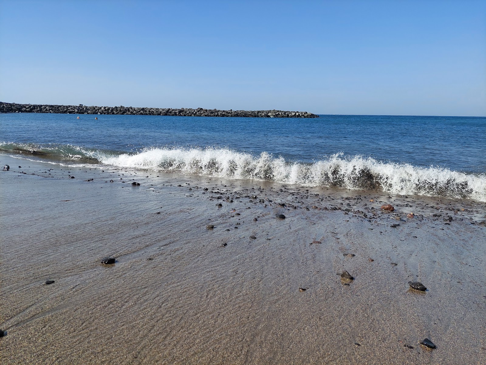Photo de Playa de El Bobo - recommandé pour les voyageurs en famille avec des enfants