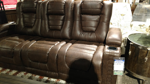 Furniture Store «Furniture Fair», reviews and photos, 4363 Eastgate Square Dr, Cincinnati, OH 45245, USA