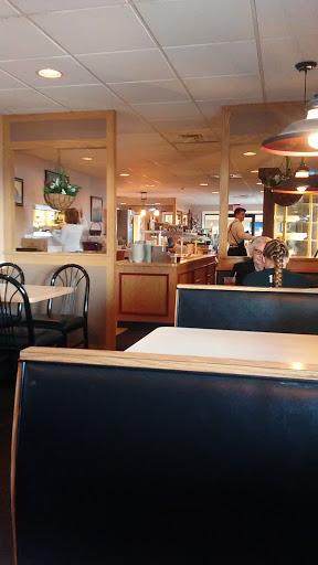 Grocery Store «Dutch-Way Farm Market - Schaefferstown», reviews and photos, 2495 Stiegel Pike, Schaefferstown, PA 17088, USA