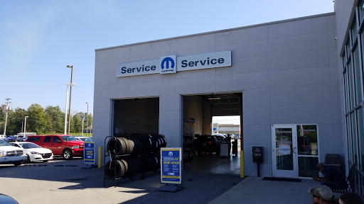 Dodge Dealer «East Tennessee Dodge Chrysler Jeep», reviews and photos, 2774 N Main St, Crossville, TN 38555, USA