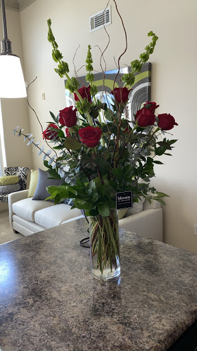 Florist «blooms of dunwoody», reviews and photos, 5479 Chamblee Dunwoody Rd, Atlanta, GA 30338, USA
