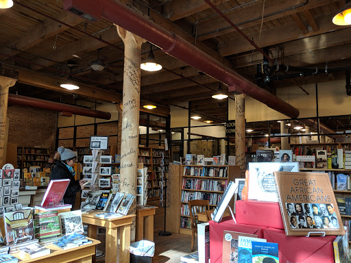 Book Store «After-Words Bookstore», reviews and photos, 23 E Illinois St, Chicago, IL 60611, USA