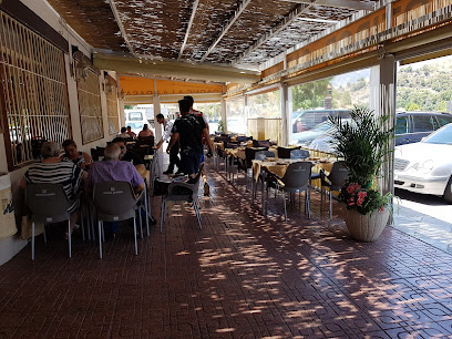 Restaurante Bar El Surtidor - Carr. Bailén-Motril, 18670, Granada, Spain