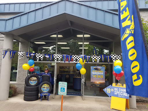 Tire Shop «Goodyear Auto Service Center», reviews and photos, 16101 NE 87th St, Redmond, WA 98052, USA