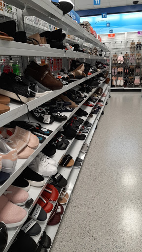 Clothing Store «Ross Dress for Less», reviews and photos, 241 N Glendale Ave, Glendale, CA 91206, USA