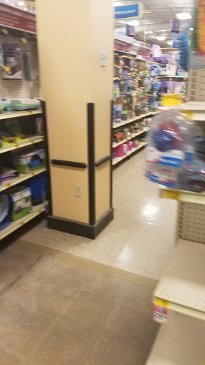 Pet Supply Store «PetSmart», reviews and photos, 3750 W Market St, Fairlawn, OH 44333, USA