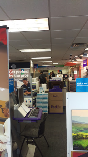 Print Shop «FedEx Office Print & Ship Center», reviews and photos, 31-46 Steinway St, Astoria, NY 11103, USA