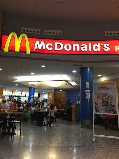 McDonald,s - Centro Comercial El Tormes, Local 112 Buzón 11, Av. Salamanca, s/n, 37900 Santa Marta de Tormes, Salamanca, Spain