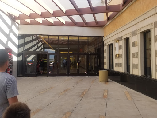 Department Store «Nordstrom Chandler Fashion Center», reviews and photos, 3199 W Chandler Blvd, Chandler, AZ 85226, USA