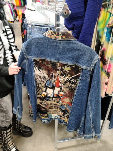 Thrift Store «Goodwill Store», reviews and photos, 2551 Heartland Pl, Coralville, IA 52241, USA