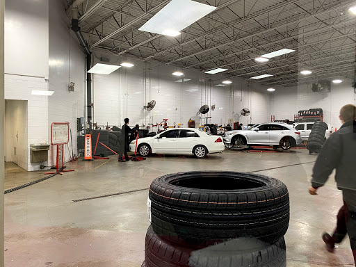 Tire Shop «Discount Tire Store - Joliet, IL», reviews and photos, 1719 W Jefferson St, Joliet, IL 60435, USA