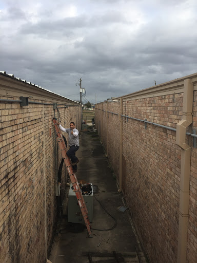 Electrician «Cravens Electric», reviews and photos, 14135 Packard St, Houston, TX 77040, USA