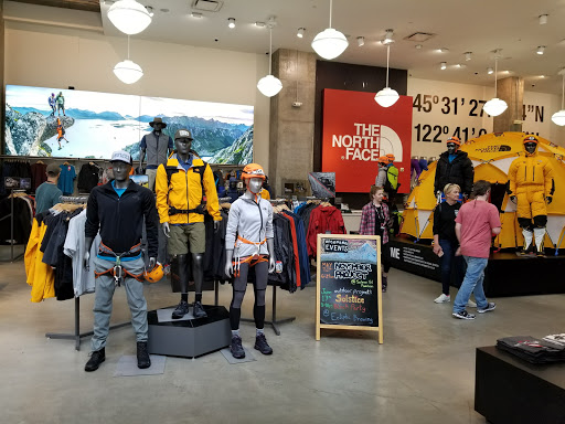 Clothing Store «The North Face», reviews and photos, 1202 NW Davis St, Portland, OR 97209, USA