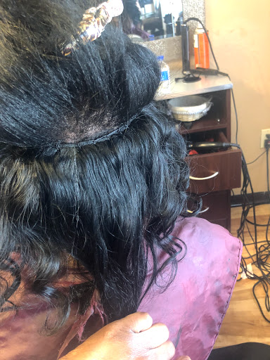 Beauty Salon «Studio 78 Unisex Hair Salon and Beauty Suites», reviews and photos, 1780 S Nova Rd #10&11, South Daytona, FL 32119, USA