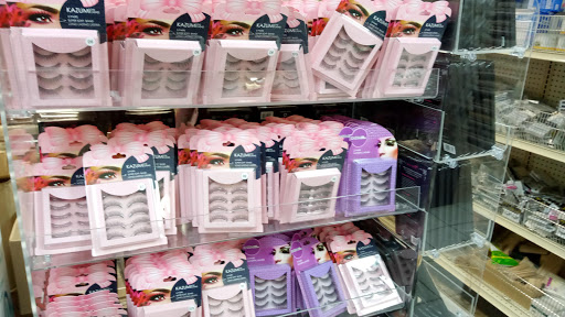 Beauty Supply Store «Twin City Nail Supply», reviews and photos, 455 University Ave W, St Paul, MN 55103, USA