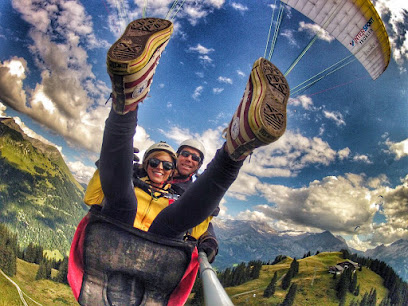 Paragliding Gstaad Switzerland