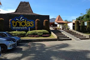 Tridas Waterpark image