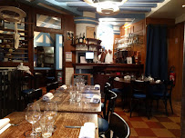 Atmosphère du Restaurant français Chez Michel à Paris - n°8