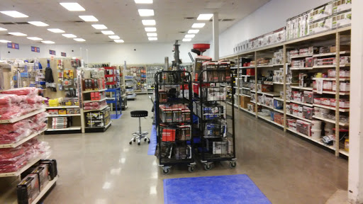 Tool Store «Harbor Freight Tools», reviews and photos, 6135-3 N 35th Ave, Phoenix, AZ 85017, USA