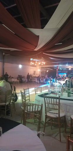 SALON DE EVENTOS CAVA.