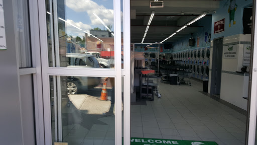 Laundromat «Giant Laundry», reviews and photos, 2861 Webster Ave, Bronx, NY 10458, USA