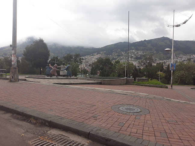 Muebleria Su Maestro - Quito
