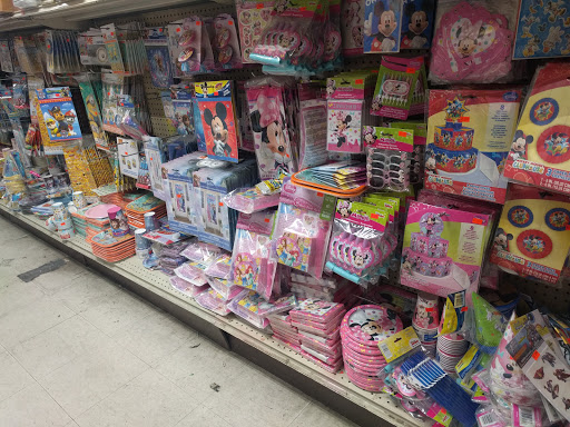 Discount Store «Crenshaw Discount Store», reviews and photos, 3657 Crenshaw Blvd, Los Angeles, CA 90016, USA