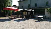 Atmosphère du Restaurant Le Vieux Moulin à Verneuil - n°3