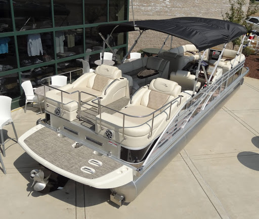 Boat Dealer «Norcal MasterCraft Discovery Bay Mall - Showroom / ProShop», reviews and photos, 1520 Discovery Bay Blvd #200, Discovery Bay, CA 94505, USA