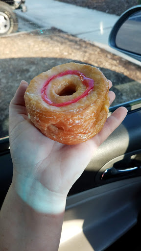 Donut Shop «Rise Biscuits & Donuts», reviews and photos, 1100 Market Center Dr, Morrisville, NC 27560, USA