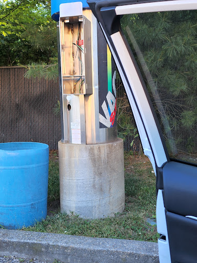 Car Wash «Mastic Beach Self Service Car Wash», reviews and photos, 580 Mastic Rd, Mastic Beach, NY 11951, USA