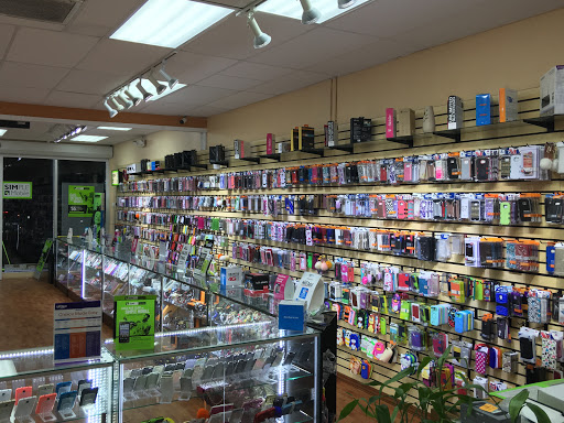 Cell Phone Store «SIMPLE MOBILE AND CELLPHONE REPAIR», reviews and photos, 1176 N State Road-7, Lauderhill, FL 33313, USA