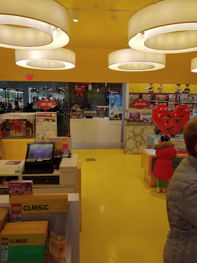 Toy Store «The LEGO Store», reviews and photos, 2500 N Mayfair Rd, Wauwatosa, WI 53226, USA