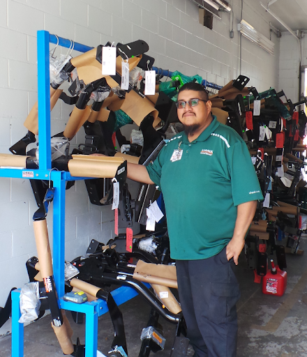 Truck Rental Agency «U-Haul of Arlington Heights», reviews and photos, 2400 E Rand Rd, Arlington Heights, IL 60004, USA