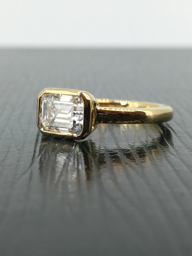 Jewelry Store «Henry C Reid & Son», reviews and photos, 1591 Post Rd, Fairfield, CT 06824, USA