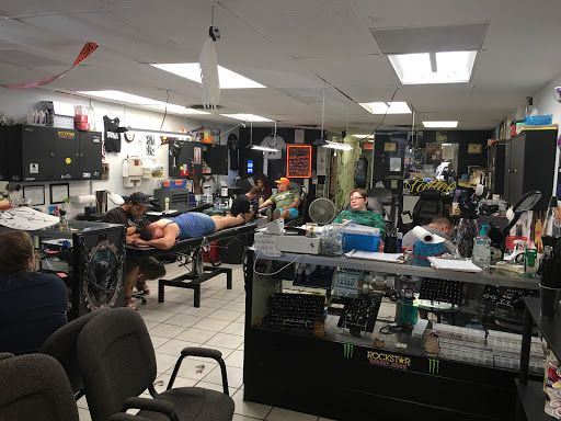 Tattoo Shop «Island Tattoo & Piercings», reviews and photos, 6600 Manatee Ave W, Bradenton, FL 34209, USA