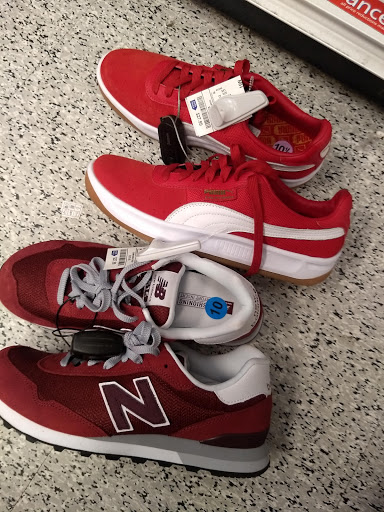 Clothing Store «Ross Dress for Less», reviews and photos, 2803 Battleground Ave, Greensboro, NC 27408, USA