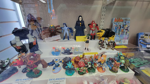 Collectibles Store «Alien Entertainment Store», reviews and photos, 702 S Main St, Lombard, IL 60148, USA